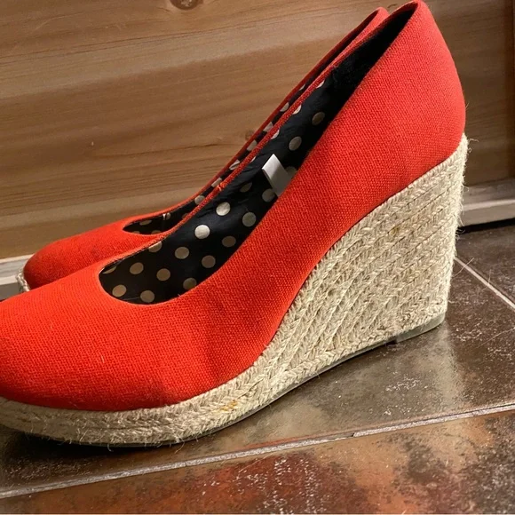 Merona Red Espadrille Wedges - Picture 2 of 4